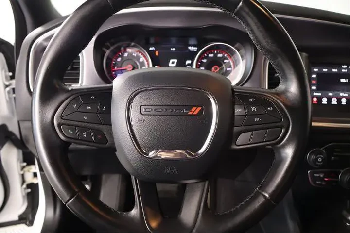 $20335 : Dodge Charger 2020 SXT 4dr S image 3