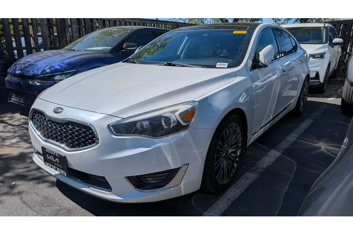 $9895 : 2014 Cadenza Limited image 4
