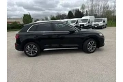 $22199 : Audi Q5 2021 AWD quattro Pre thumbnail