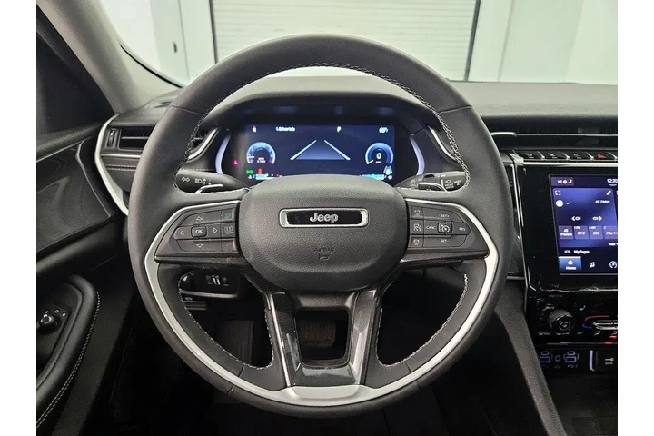 $30998 : Jeep Grand Cherokee 2023 4x4 image 10