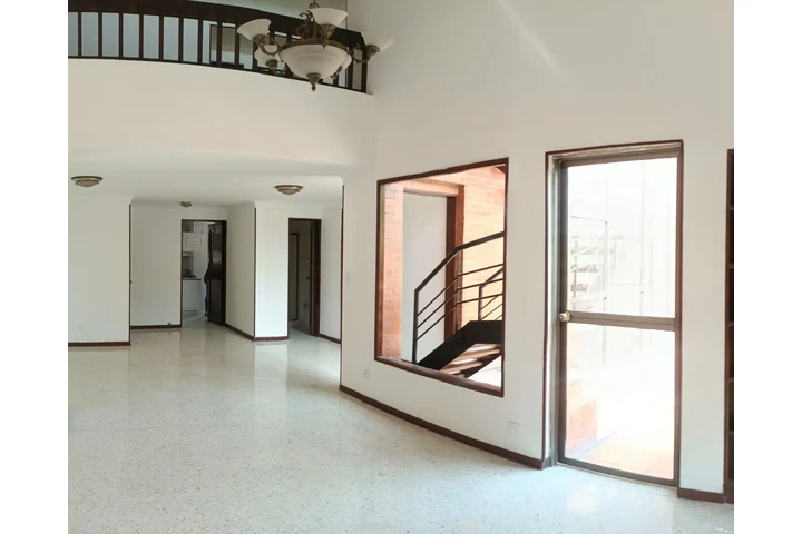 VENDO APTO DUPLEX B/INGENIO image 2