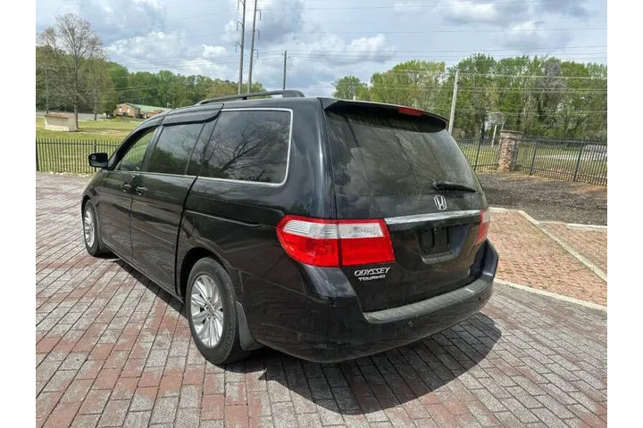 $2300 : 2007 Odyssey Touring w/DVD w/ image 10