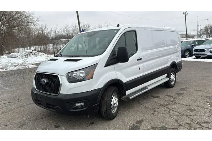 $38297 : Ford Transit 2023 AWD 250 3d image 6