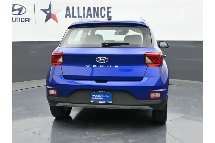 $19891 : Hyundai VENUE 2024 SEL 4dr C image 6