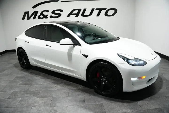 $24840 : 2023 Model 3 Performance image 6