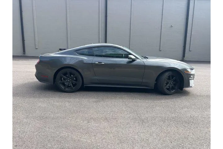 $18990 : Ford Mustang 2019 EcoBoost 2 image 7