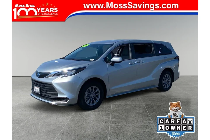 $39750 : Toyota Sienna 2025 LE 8-Pass image 1