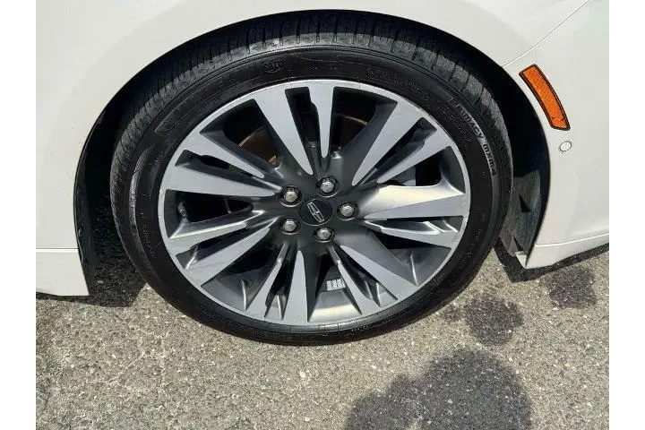 $22500 : Lincoln MKZ 2019 AWD Reserve image 9