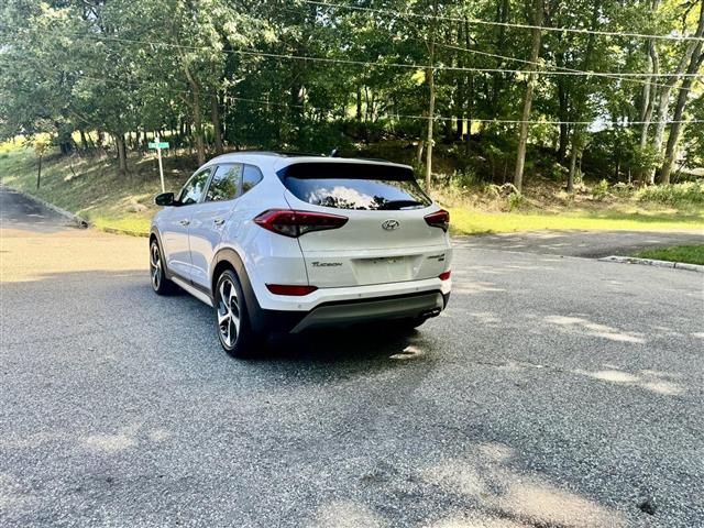 $10995 : 2017 HYUNDAI TUCSON2017 HYUND image 9