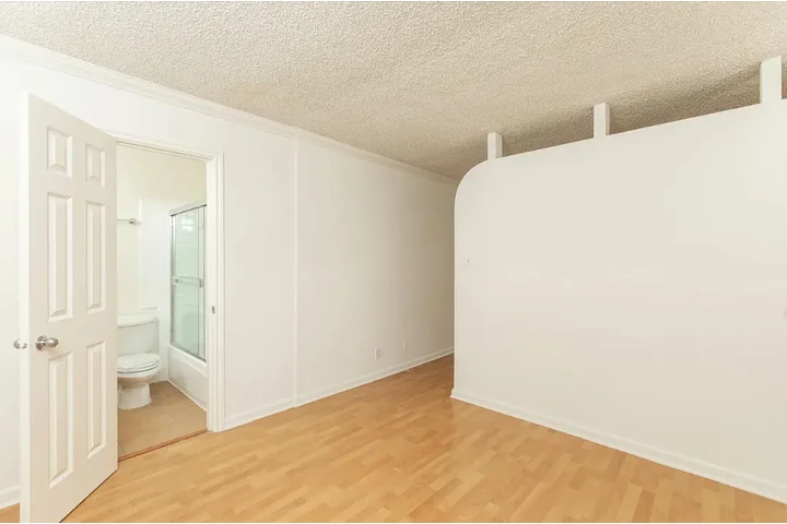$1100 : Tu nuevo hogar en Los Ángeles image 1
