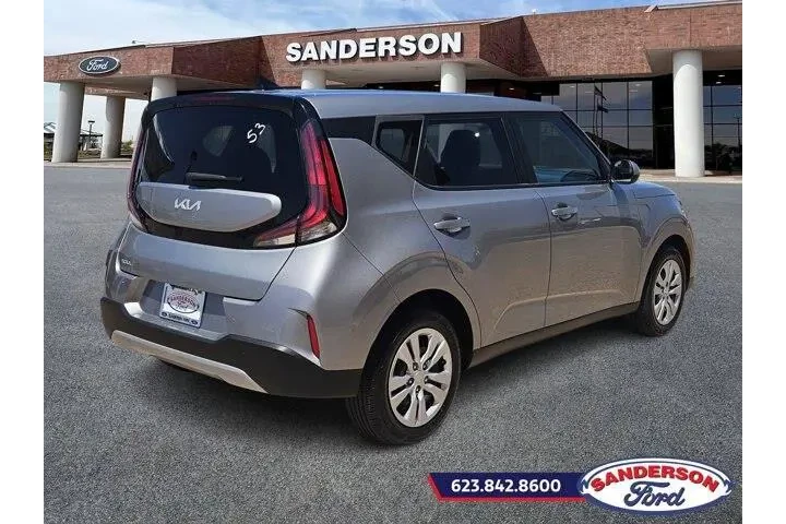 $15888 : Kia Soul 2023 LX 4dr Crossov image 3