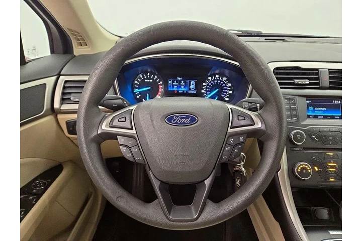 $10998 : Ford Fusion 2016 SE 4dr Seda image 10