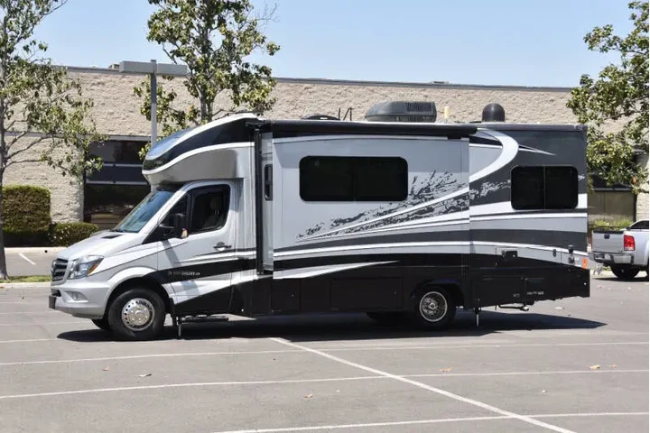 $77777 : 2018 Mercedes-Benz Sprinter image 5