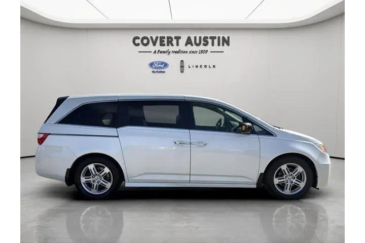 $9753 : Honda Odyssey 2013 Touring 4 image 2