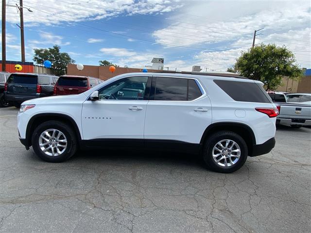 $18888 : 2019 Traverse LT Cloth, CLEAN image 5