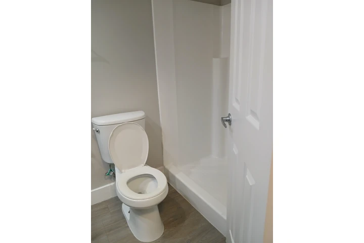 $1200 : Cuarto renta ktown 3rd/vermont image 3