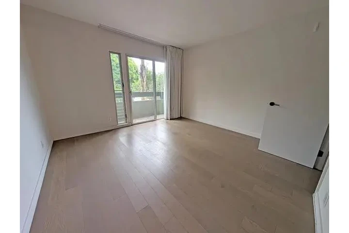 $1000 : Apartamento en renta image 5