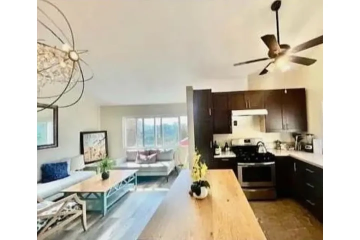 $1000 : Rento Cuarto en casa image 3