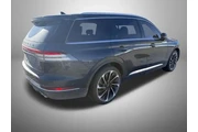 $29660 : Lincoln Aviator 2021 AWD Res thumbnail