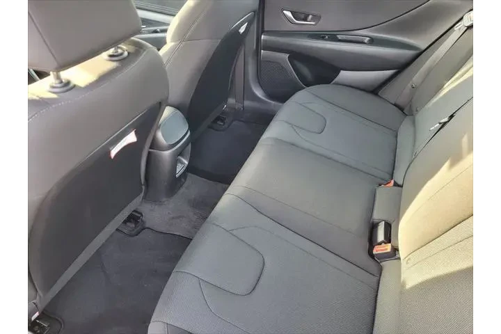 $19995 : Hyundai ELANTRA 2025 SE 4dr image 8