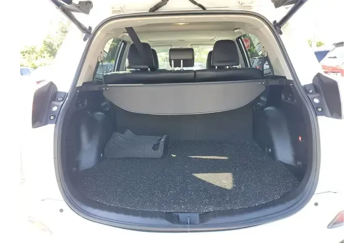 $18490 : Toyota RAV4 2017 Limited 4dr image 8