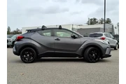 $22227 : Toyota C-HR 2022 Nightshade thumbnail