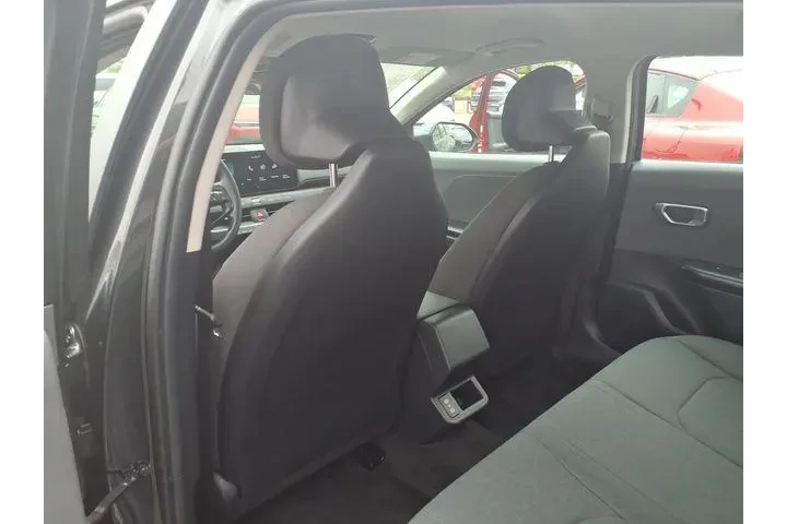 $21815 : Kia K4 2025 LXS 4dr Sedan image 9