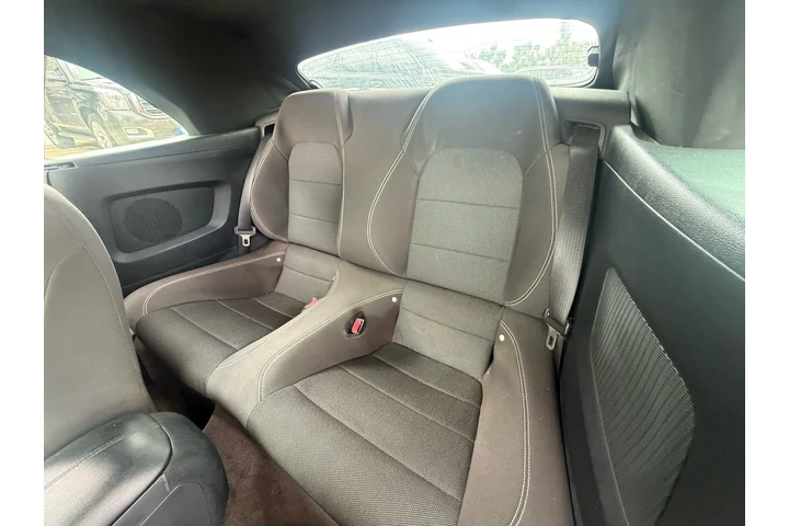 $15800 : 2015 Mustang V6 image 4