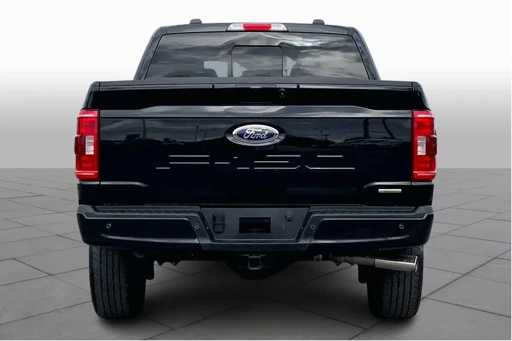 $38703 : Ford F-150 2023 4x4 XLT 4dr image 5