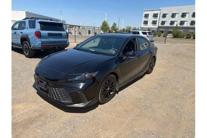 $32900 : Toyota Camry 2026 SE 4dr Sed image 2