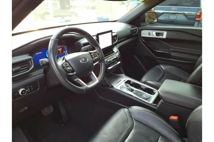 $39900 : Ford Explorer 2023 AWD ST 4d image 9
