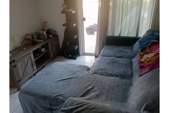 $500 : Rento una sala image 1