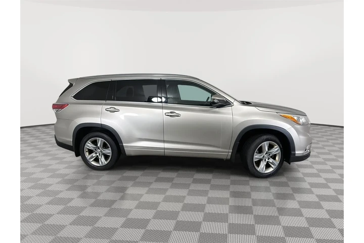 $15884 : 2015 Highlander Limited image 5