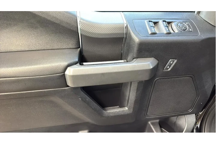 $17854 : Ford F-150 2017 4x2 King Ran image 10