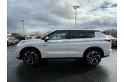 $39999 : Mitsubishi Outlander PHEV 20 thumbnail