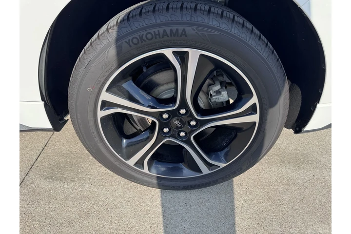 $27999 : 2020 Edge ST SUV V-6 cyl image 6