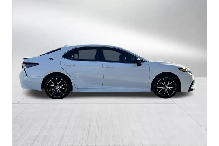 $20996 : Toyota Camry 2021 SE 4dr Sed image 4