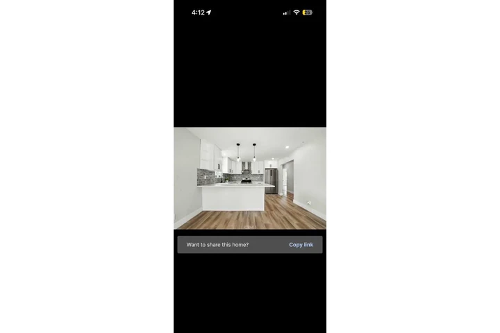 $1300 : Se Rentan cuarto privado image 4