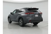 $32998 : Toyota Highlander Hybrid 202 thumbnail