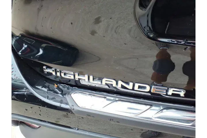 $38960 : Toyota Highlander 2023 AWD L image 10