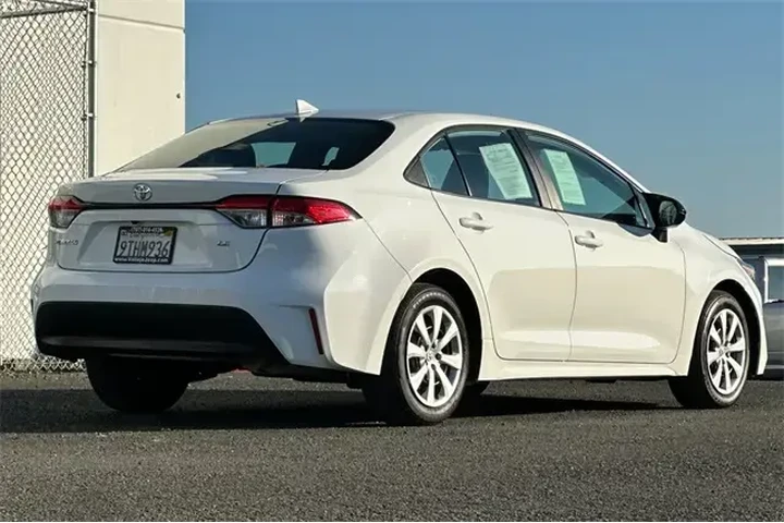 $19390 : Toyota Corolla 2024 LE 4dr S image 5