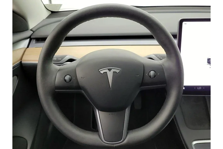 $27998 : Tesla Model 3 2023 AWD Long image 10