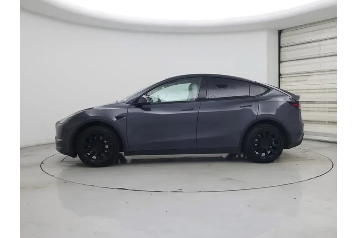 $31998 : Tesla Model Y 2022 AWD Long image 3