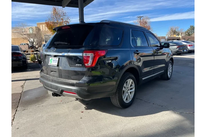 2019 Explorer XLT 4WD image 5