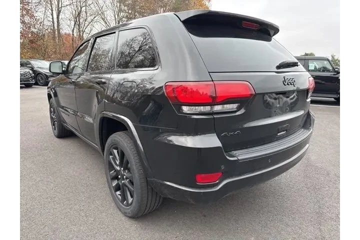 $25688 : Jeep Grand Cherokee 2021 4x4 image 3