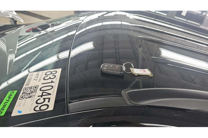 $23990 : Jeep Compass 2025 4x4 Limite image 9