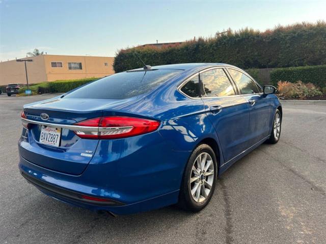 $12600 : 2017 Fusion SE image 8