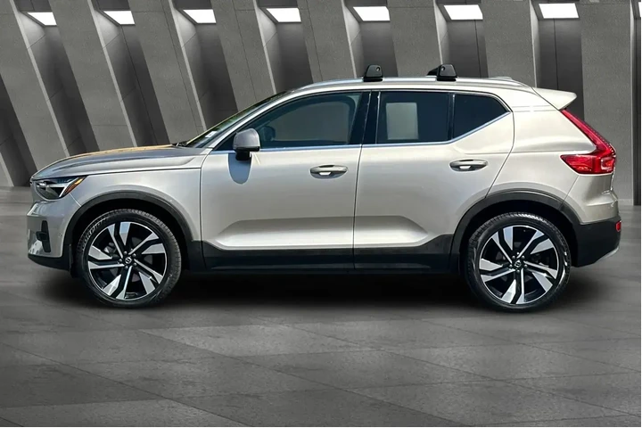 $23800 : Volvo XC40 2023 AWD B5 Ultim image 8