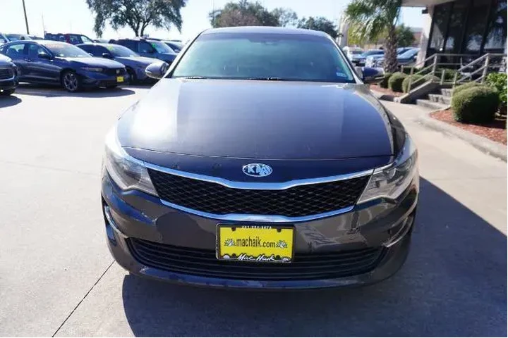 $9988 : Kia Optima 2018 LX 4dr Sedan image 2