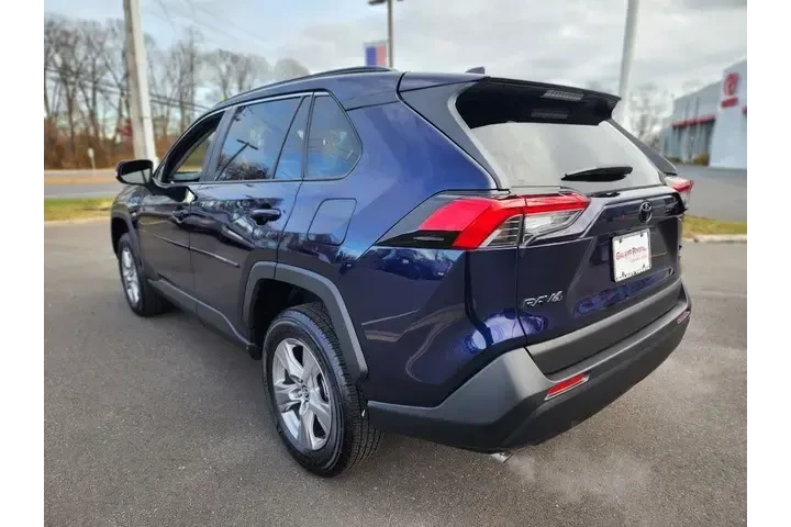 $29995 : Toyota RAV4 2023 AWD XLE 4dr image 5